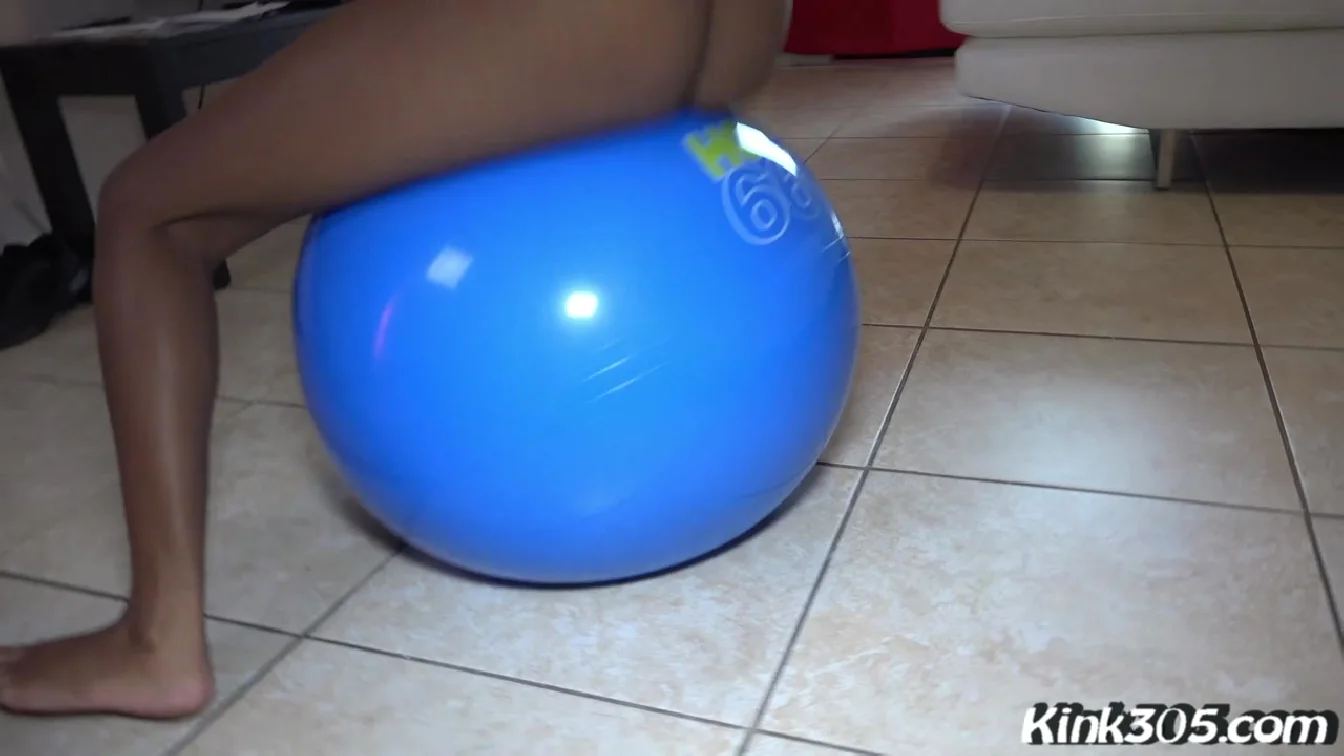 Kiki Starr Bounces On A Hop66 XXX